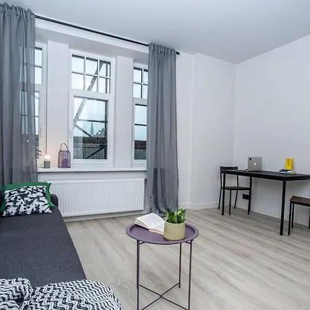 Spacious 1 Flat Near Public Transportation Apartmán Riga