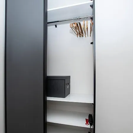 Lejlighed Spacious 1 Flat Near Public Transportation Riga