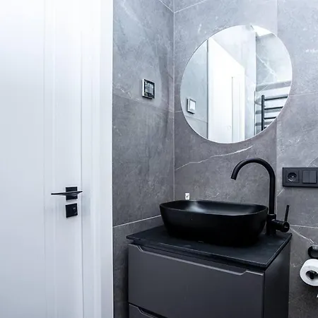 شقة Spacious 1 Flat Near Public Transportation ريغا